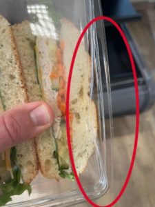 lacerta package opening with a circle highlighting it